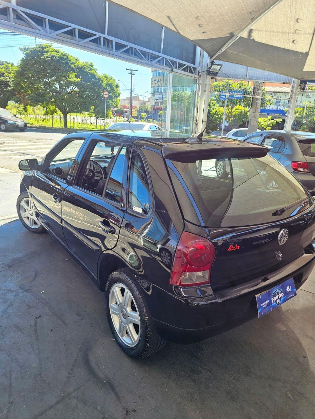 VOLKSWAGEN Gol - Foto