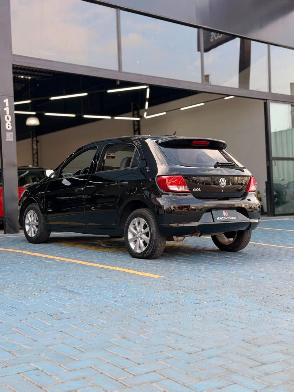 VOLKSWAGEN Gol - Foto