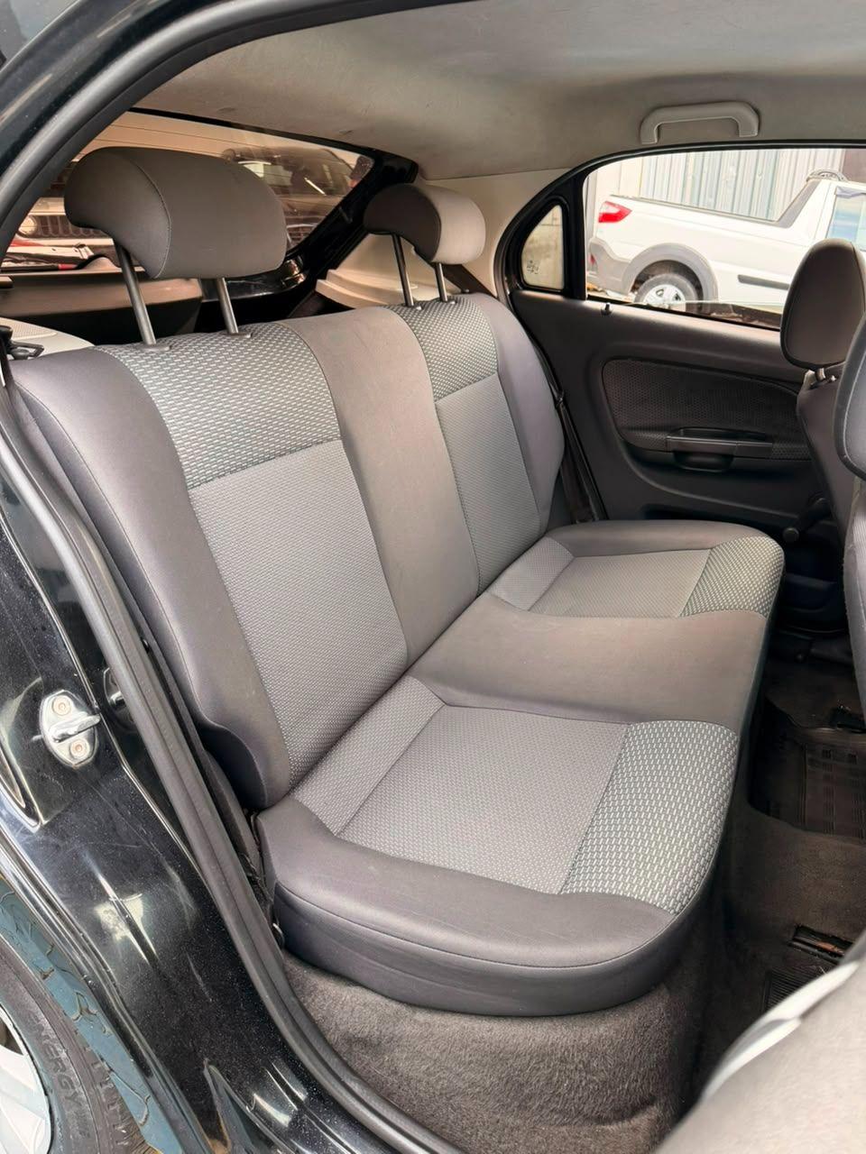 VOLKSWAGEN Gol - Foto