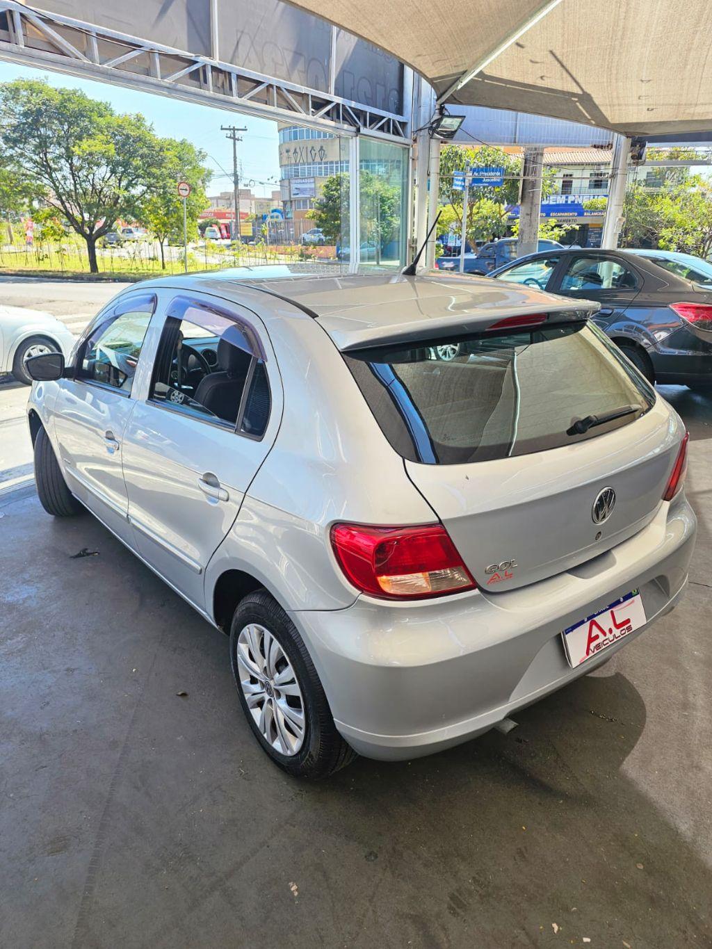 VOLKSWAGEN Gol - Foto