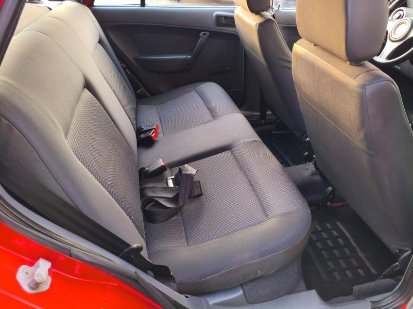 VOLKSWAGEN Gol - Foto