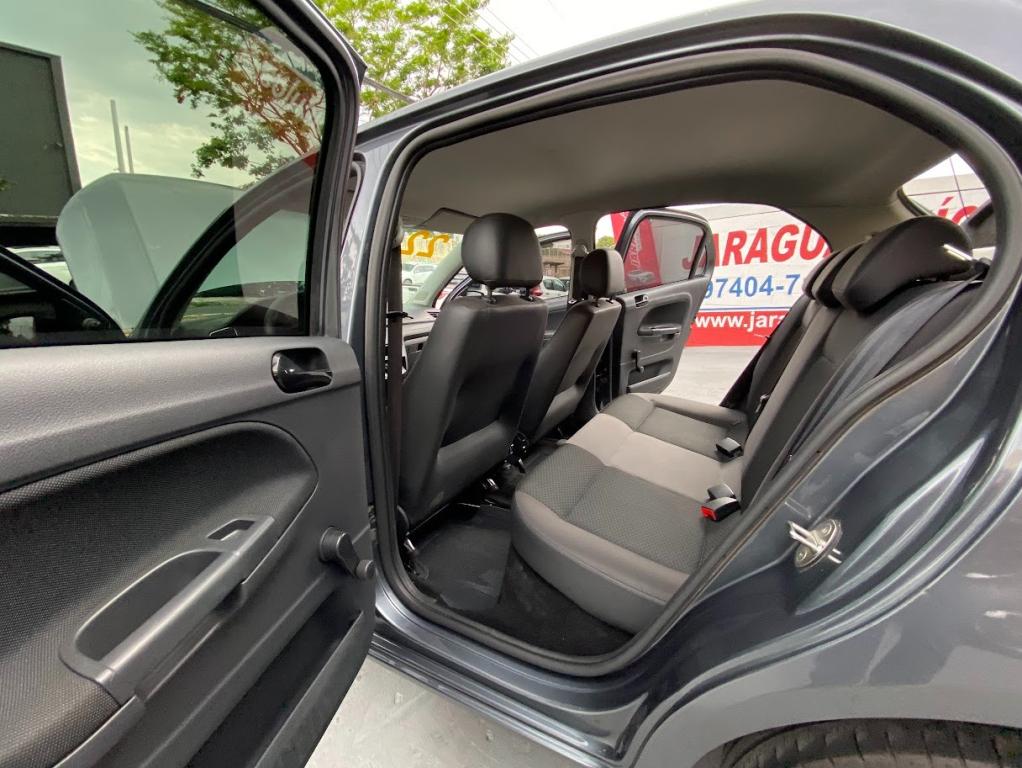 VOLKSWAGEN Gol - Foto