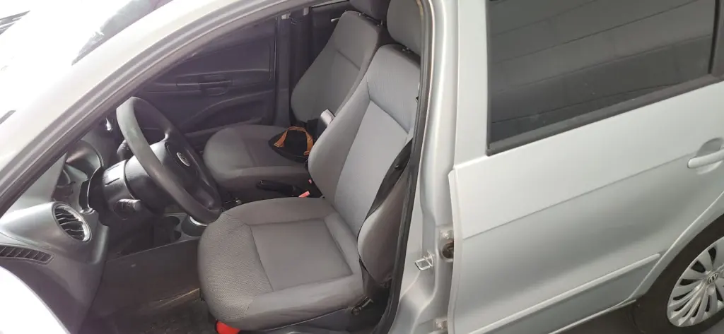 VOLKSWAGEN Gol - Foto