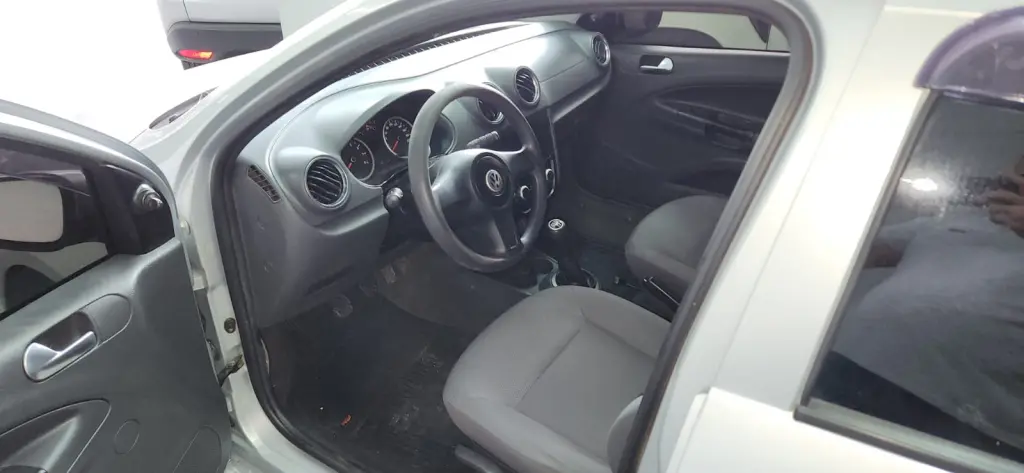 VOLKSWAGEN Gol - Foto