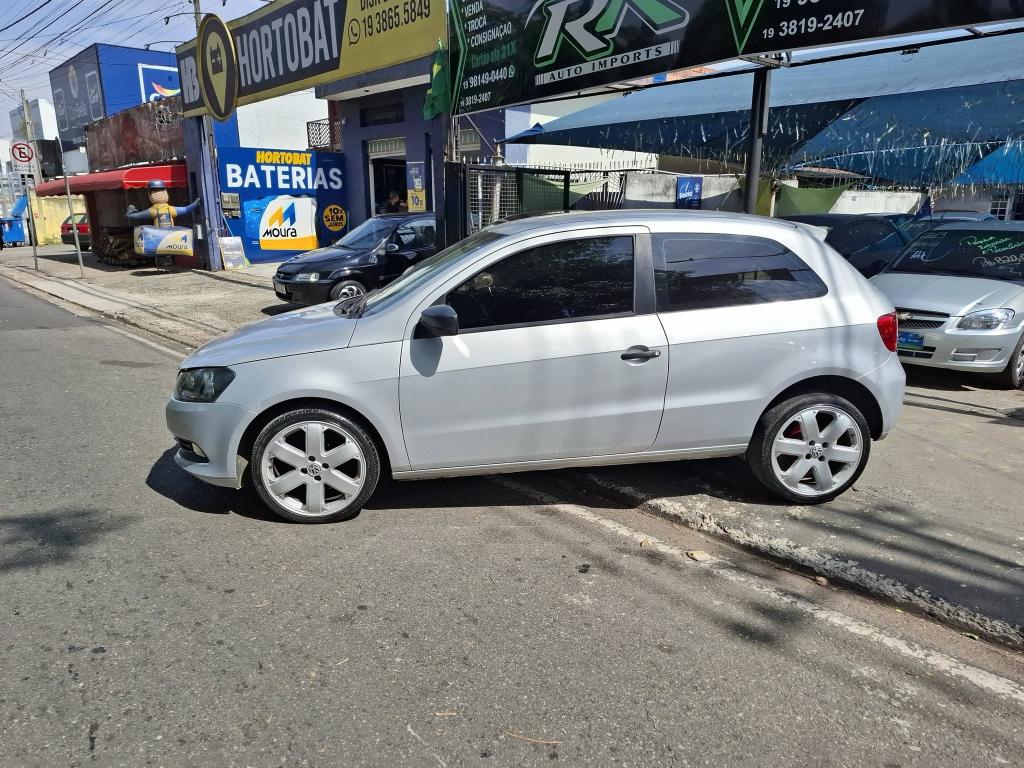 VOLKSWAGEN Gol - Foto