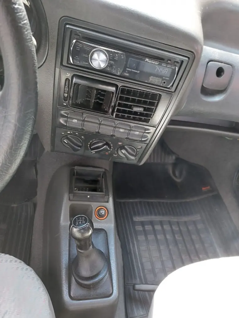 VOLKSWAGEN Gol - Foto