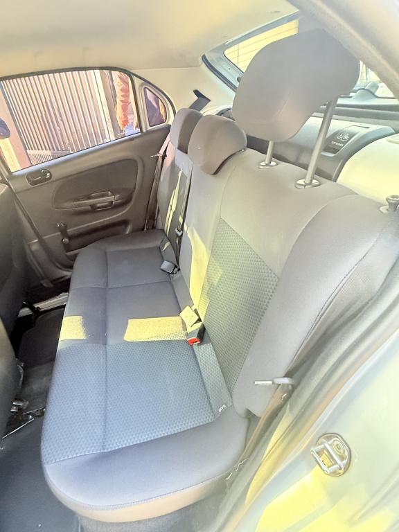 VOLKSWAGEN Gol - Foto