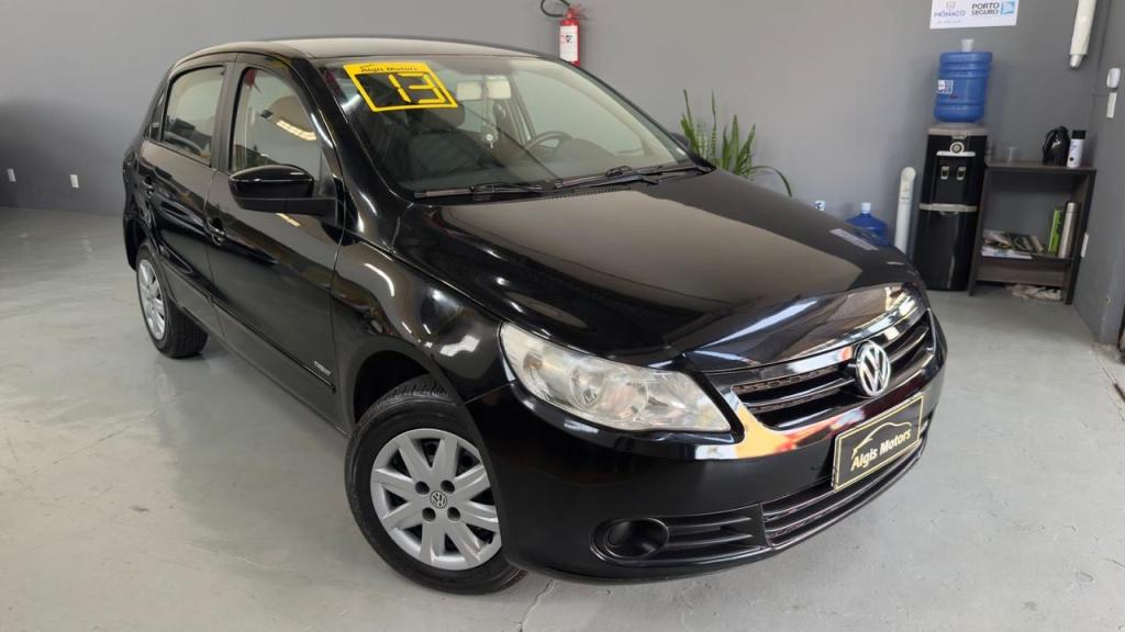VOLKSWAGEN Gol