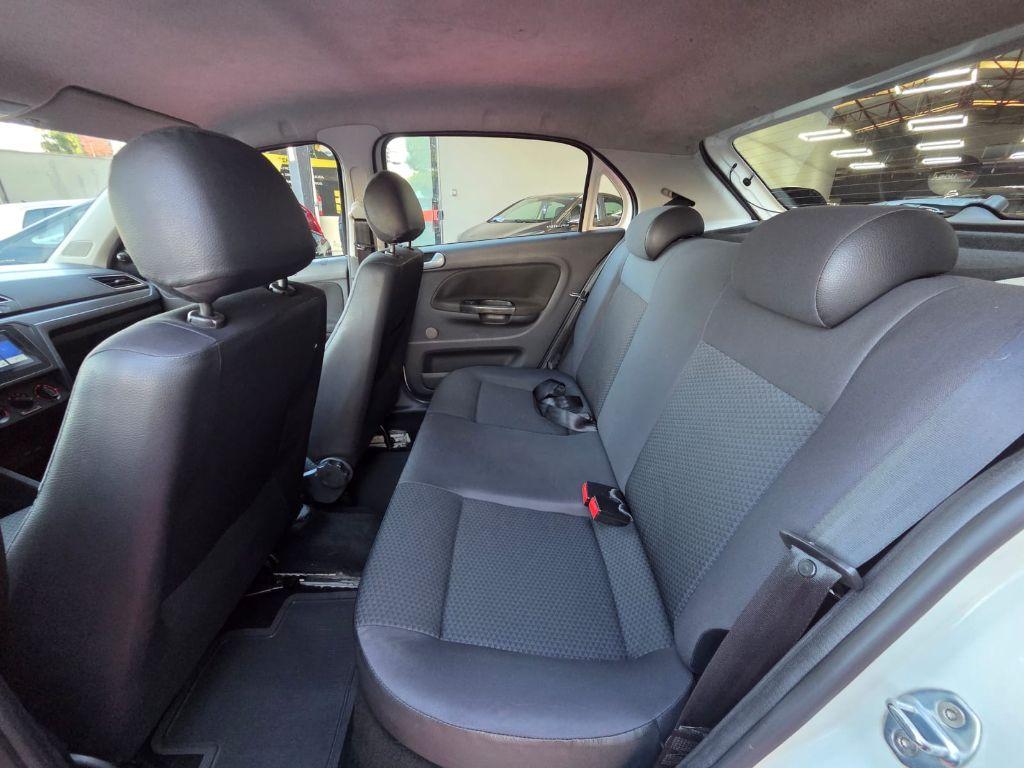 VOLKSWAGEN Gol - Foto