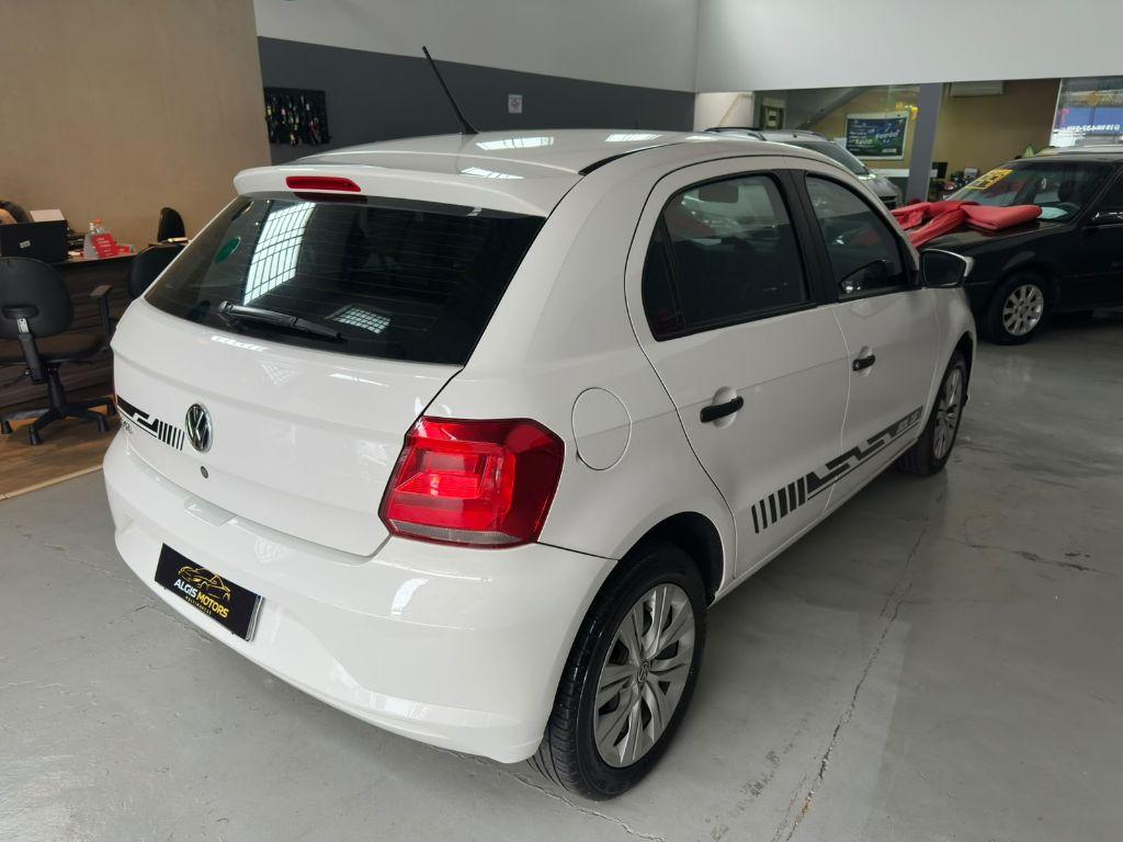 VOLKSWAGEN Gol - Foto