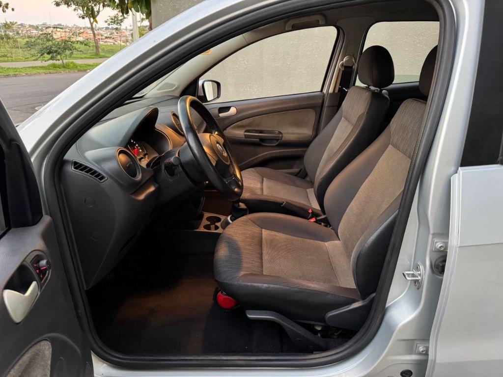 VOLKSWAGEN Gol - Foto