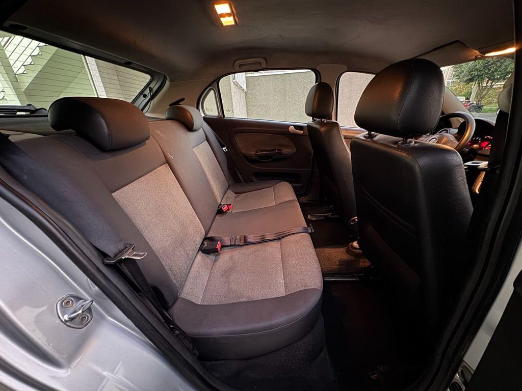 VOLKSWAGEN Gol - Foto