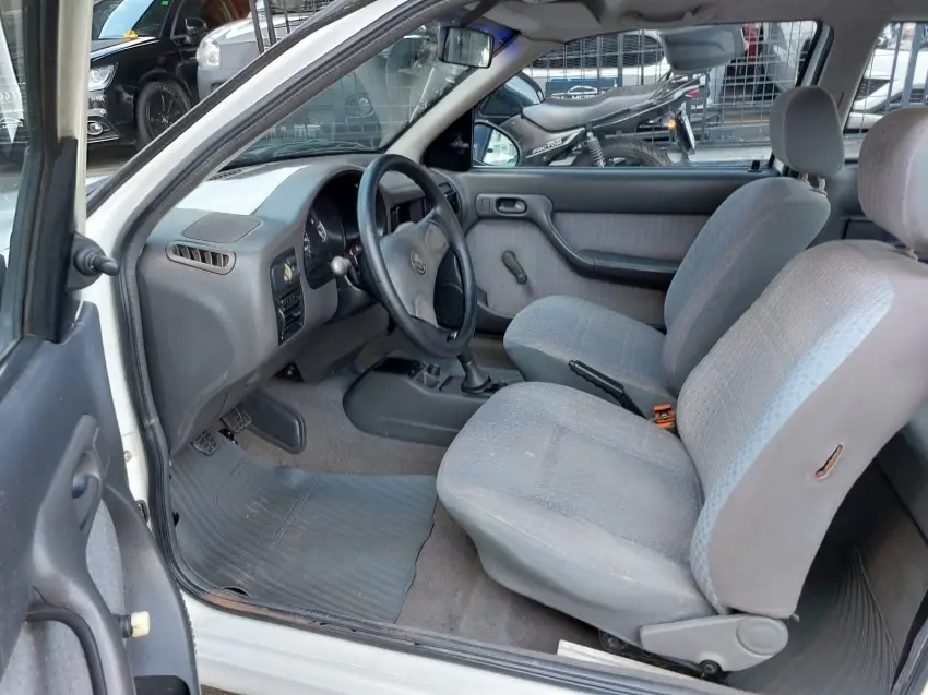 VOLKSWAGEN Gol - Foto