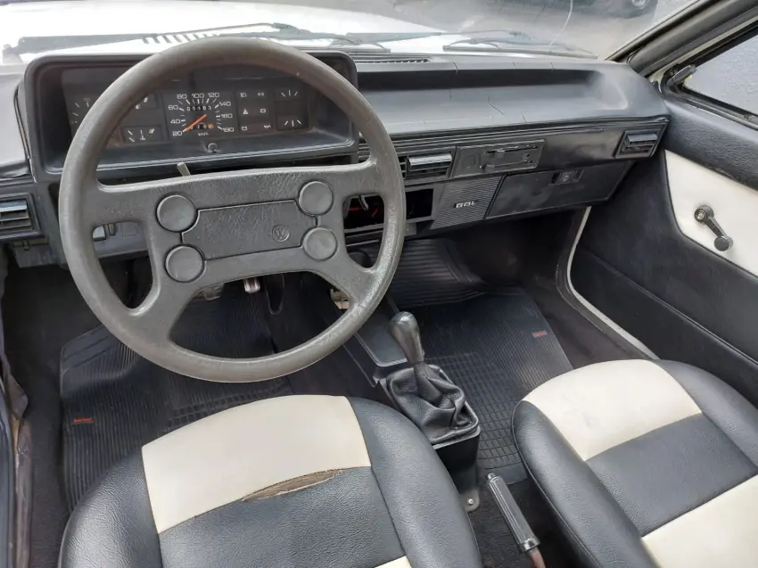 VOLKSWAGEN Gol - Foto