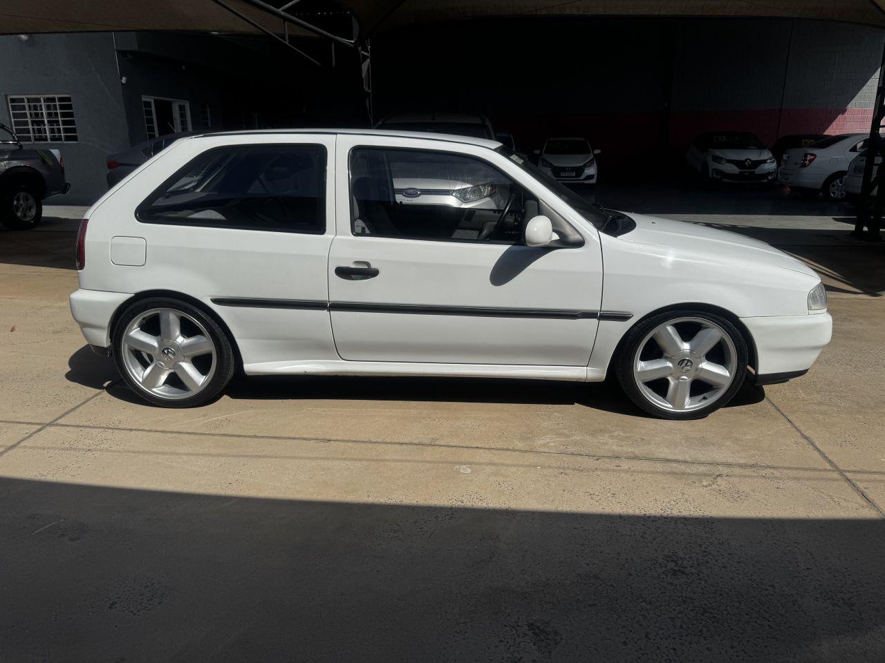 VOLKSWAGEN Gol - Foto