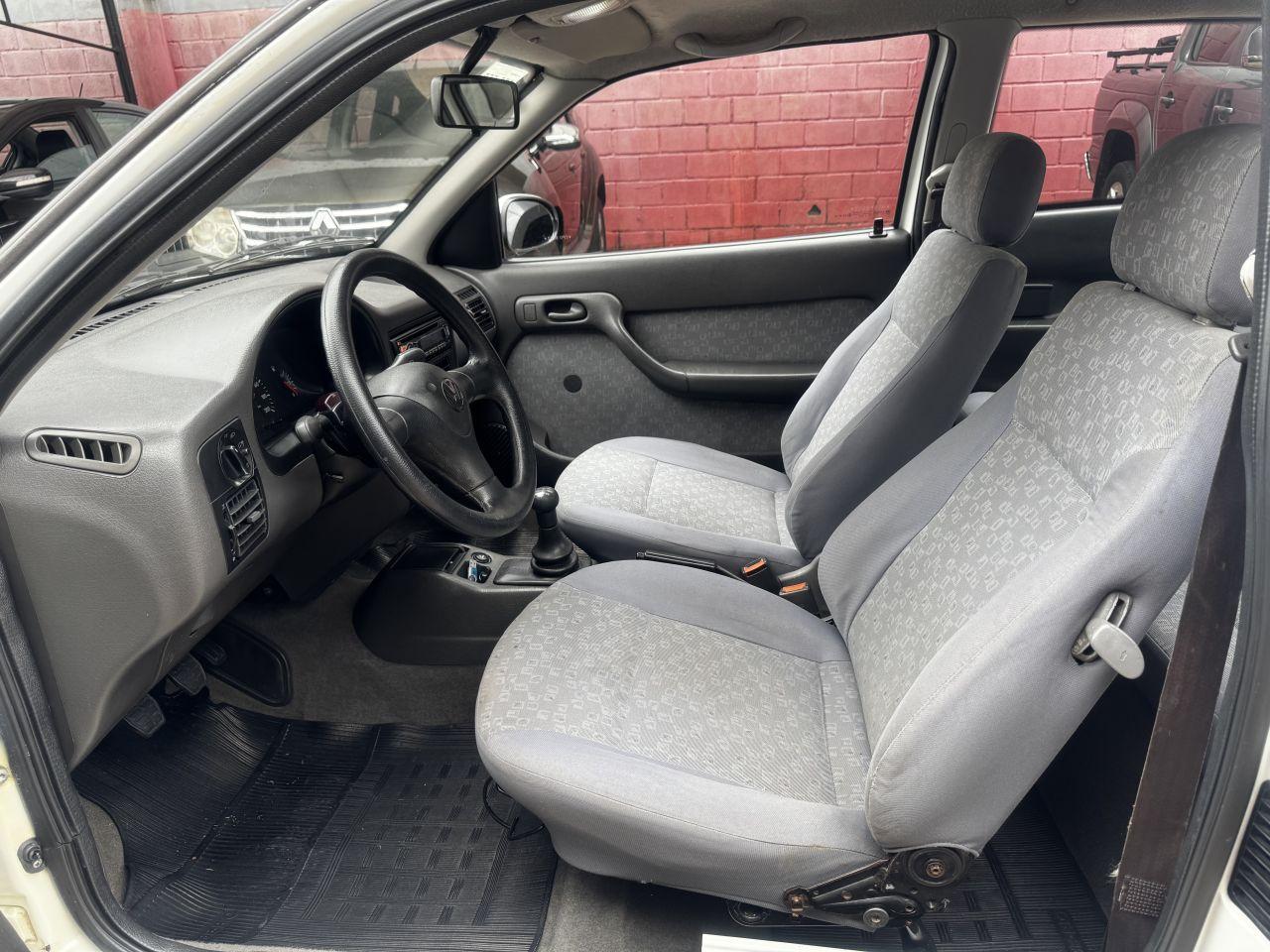 VOLKSWAGEN Gol - Foto