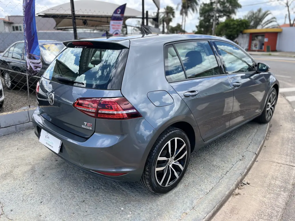 VOLKSWAGEN Golf - Foto
