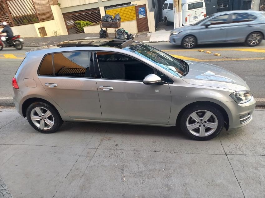 VOLKSWAGEN Golf - Foto