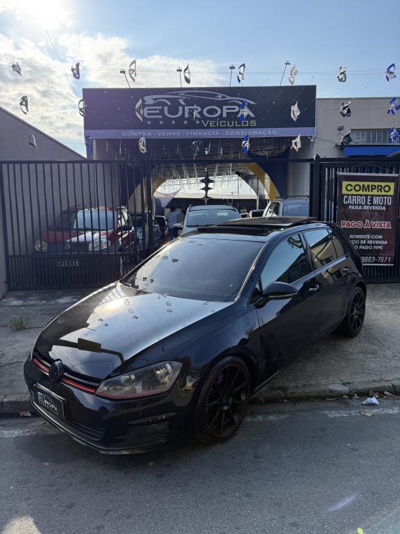 VOLKSWAGEN Golf - Foto