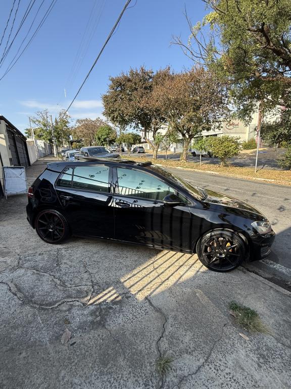 VOLKSWAGEN Golf - Miniatura