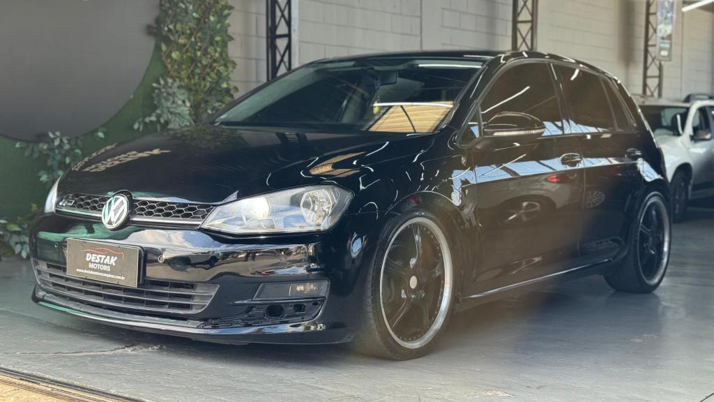 VOLKSWAGEN Golf - Foto