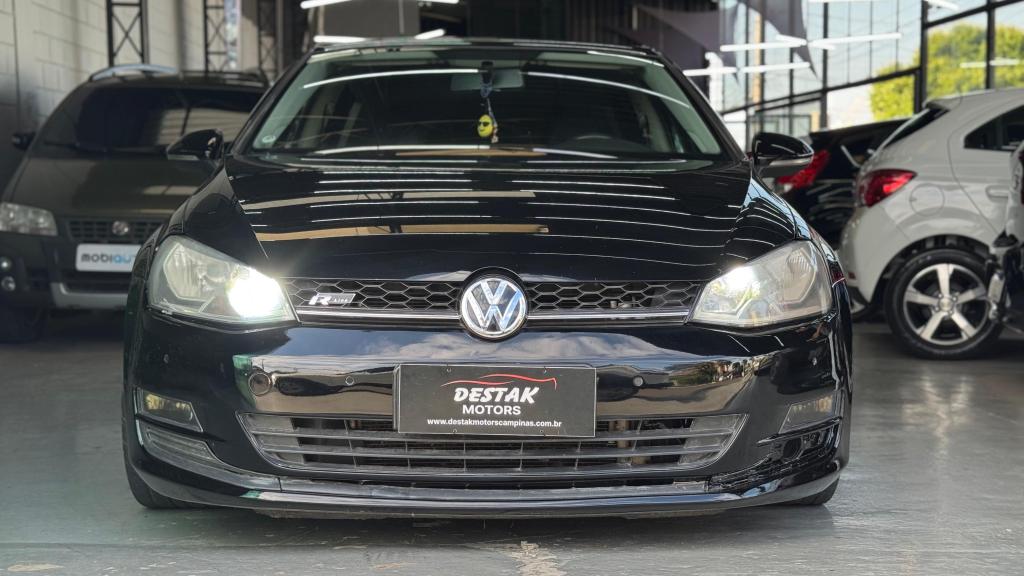 VOLKSWAGEN Golf - Foto
