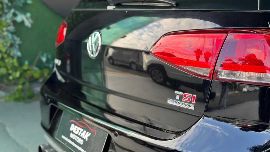 VOLKSWAGEN Golf - Foto