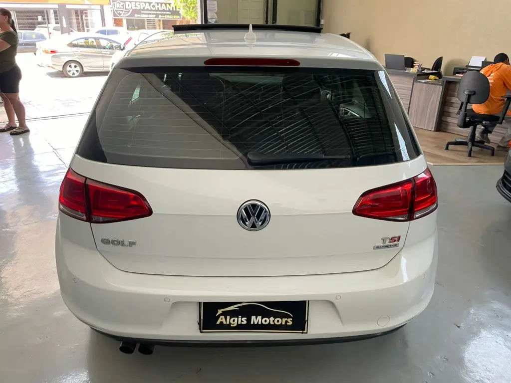 VOLKSWAGEN Golf - Foto