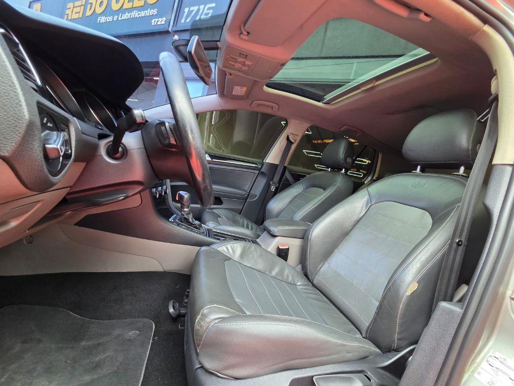 VOLKSWAGEN Golf - Foto