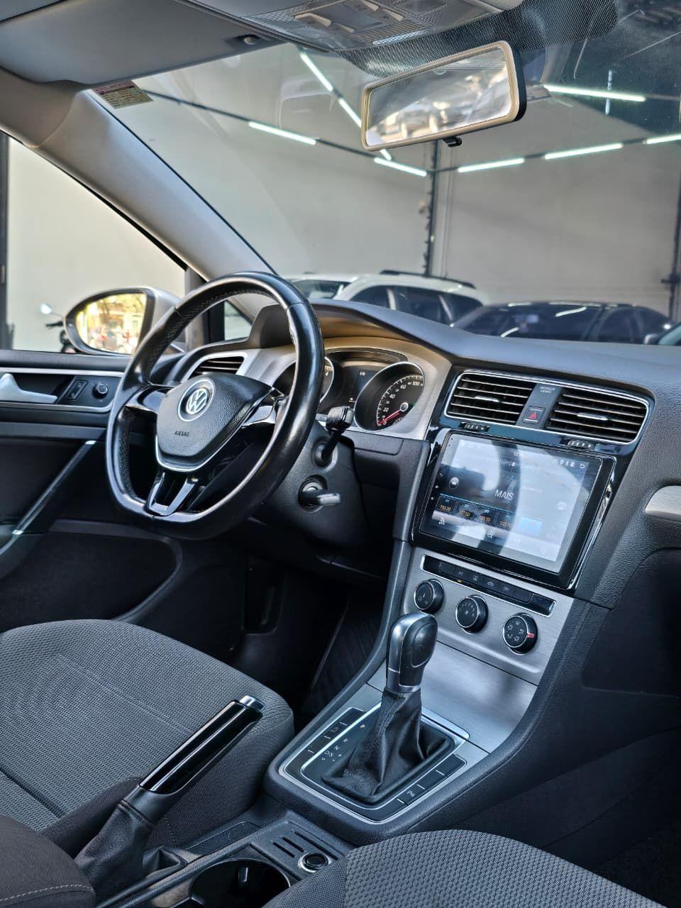 VOLKSWAGEN Golf - Foto