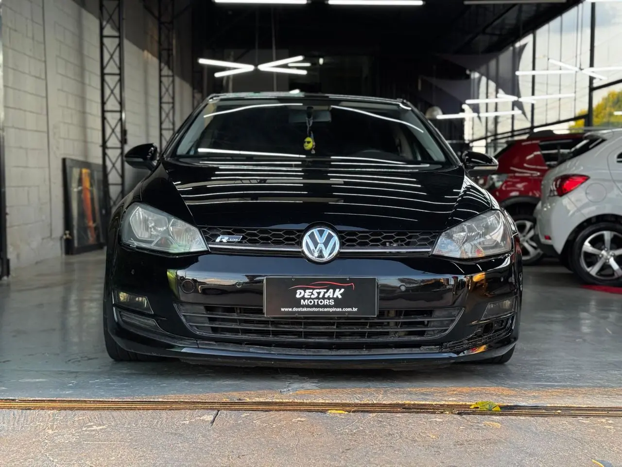 VOLKSWAGEN Golf - Foto