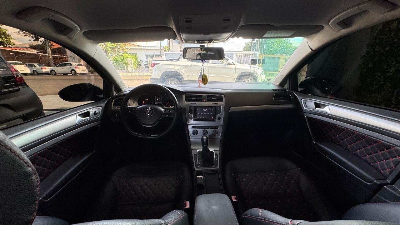 VOLKSWAGEN Golf - Foto