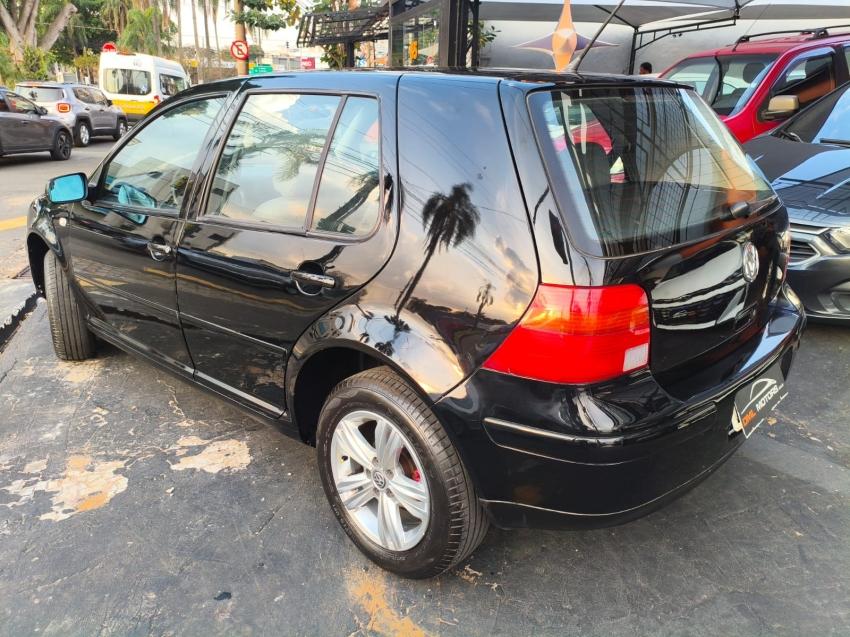 VOLKSWAGEN Golf - Foto