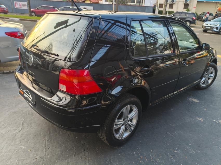 VOLKSWAGEN Golf - Foto