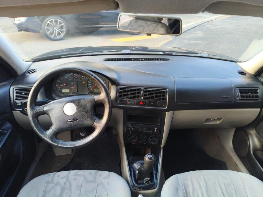 VOLKSWAGEN Golf - Foto