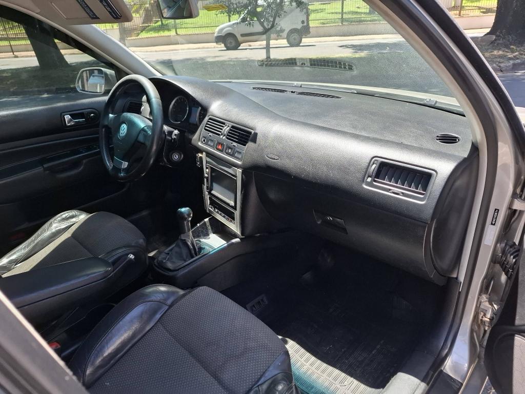 VOLKSWAGEN Golf - Foto