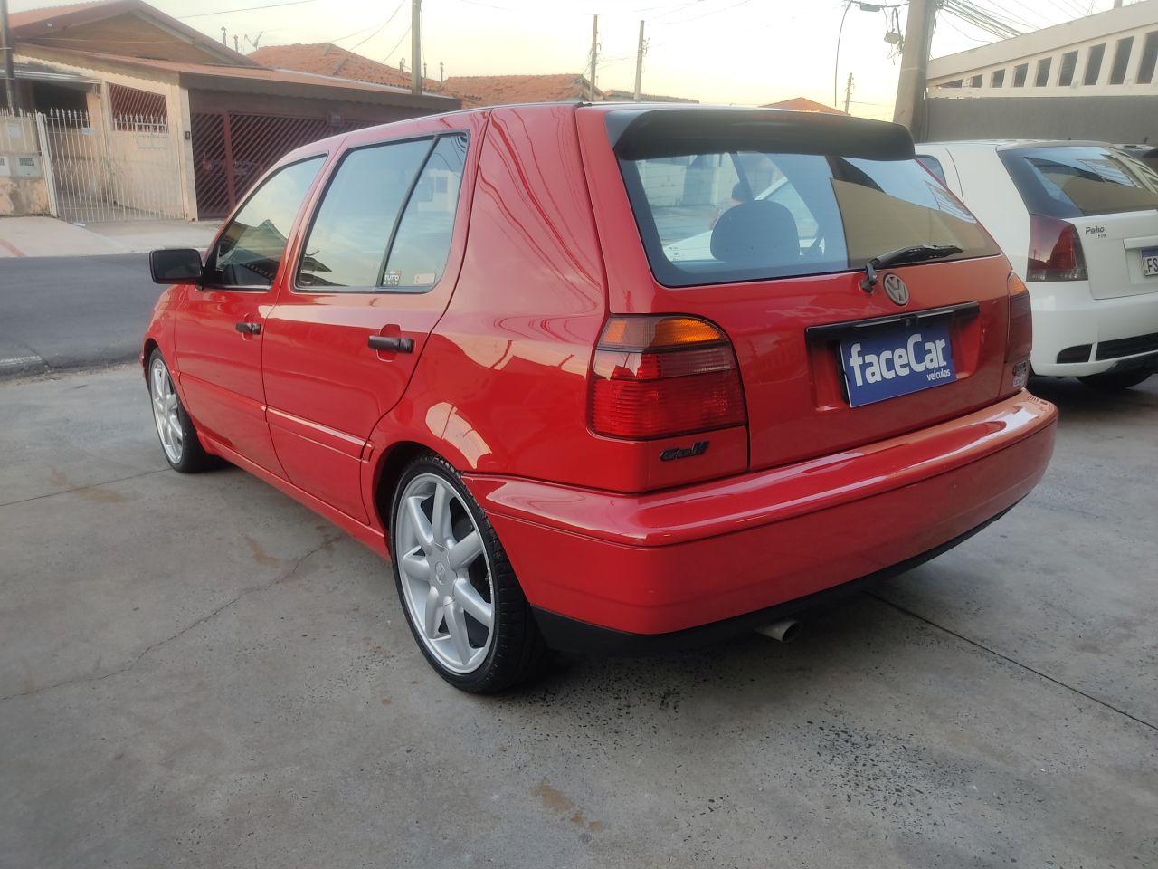 VOLKSWAGEN Golf - Foto