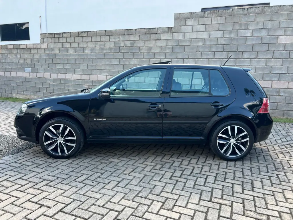 VOLKSWAGEN Golf - Foto
