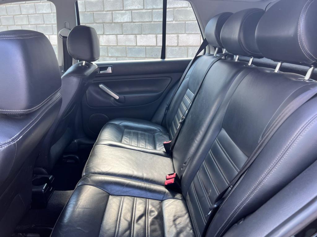 VOLKSWAGEN Golf - Foto