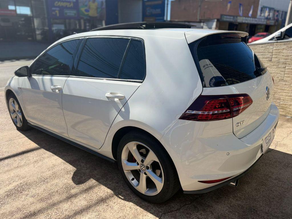 VOLKSWAGEN Golf - Foto