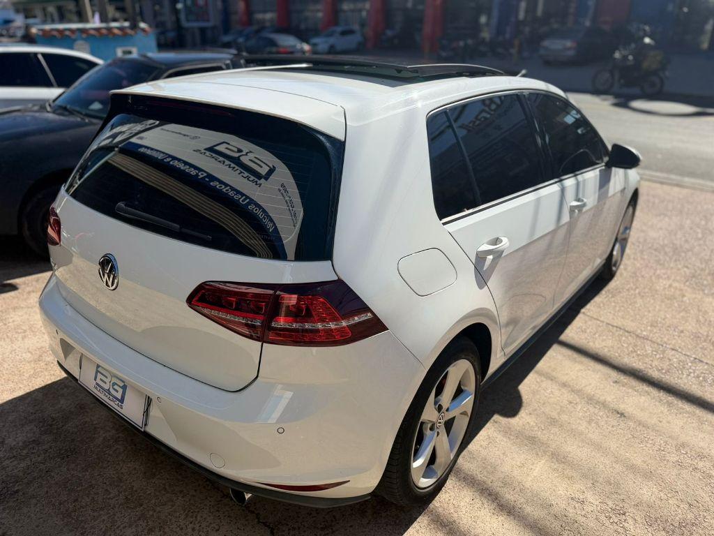 VOLKSWAGEN Golf - Foto