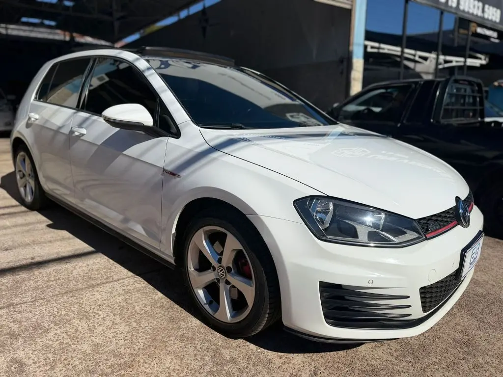VOLKSWAGEN Golf - Foto