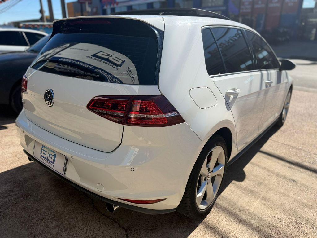 VOLKSWAGEN Golf - Foto