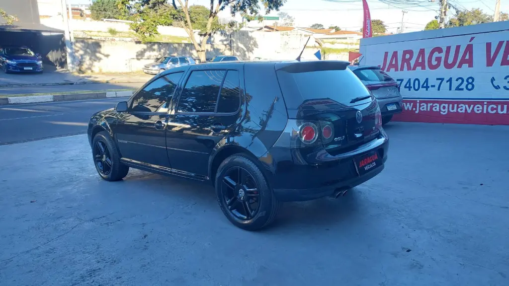 VOLKSWAGEN Golf - Foto