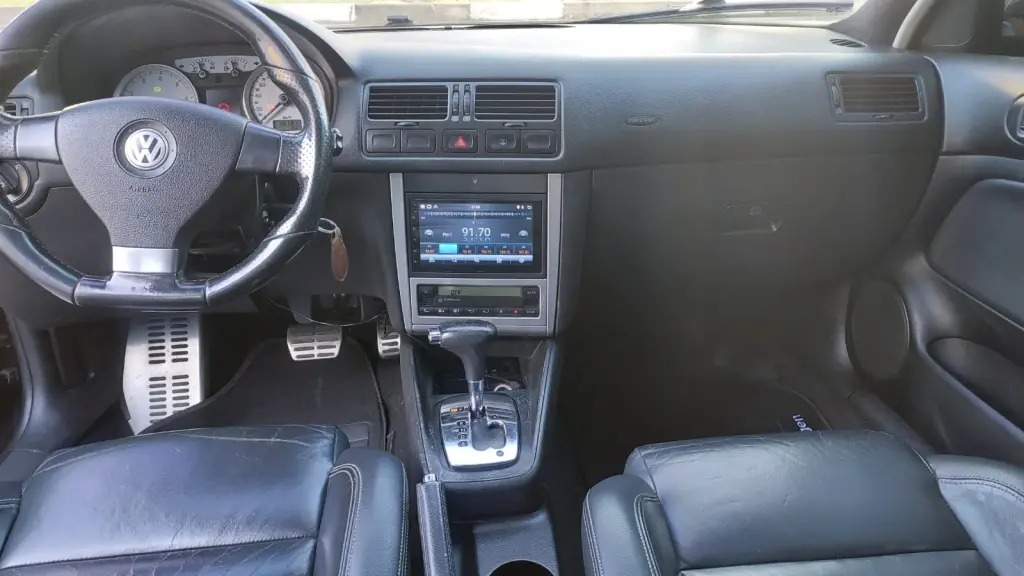 VOLKSWAGEN Golf - Foto