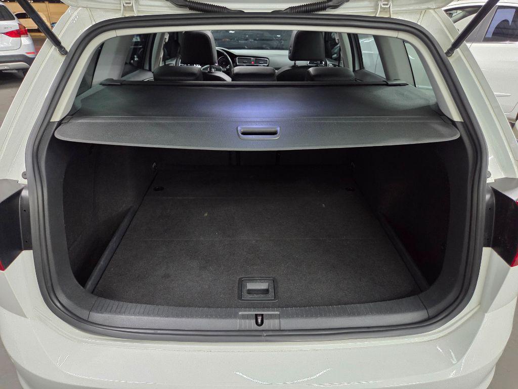 VOLKSWAGEN Golf Variant - Foto