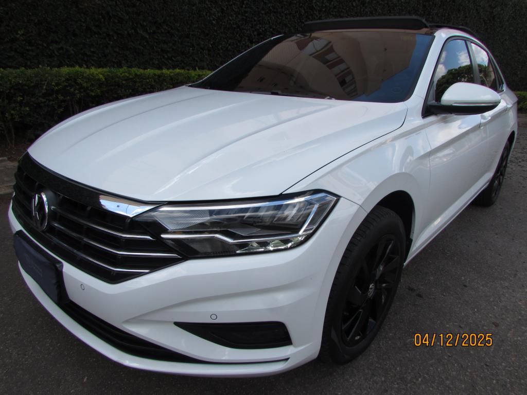 VOLKSWAGEN Jetta - Foto