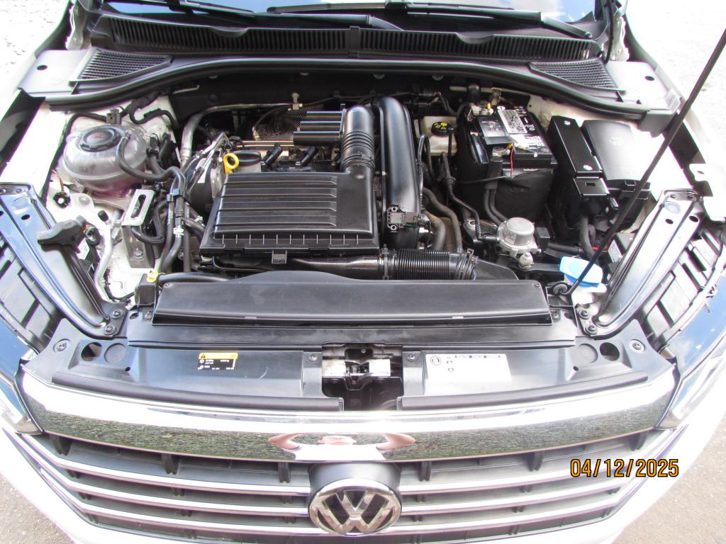 VOLKSWAGEN Jetta - Foto