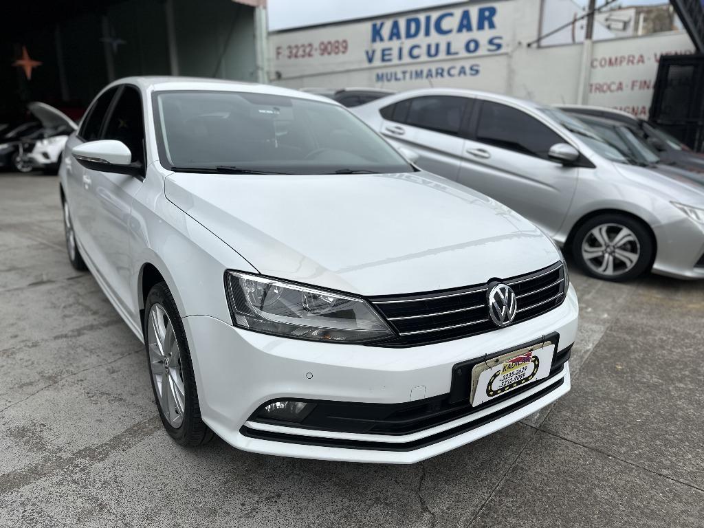 VOLKSWAGEN Jetta - Foto