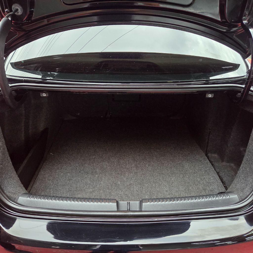 VOLKSWAGEN Jetta - Foto